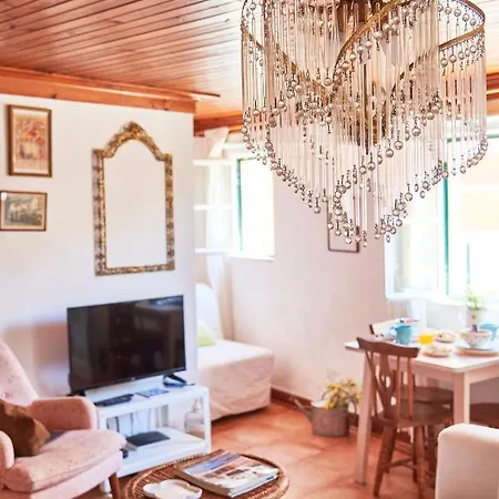 Light Filled Near Chiado, By Timecooler דירה *