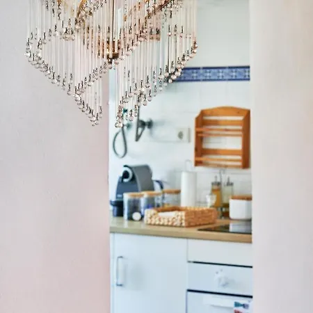 דירה Light Filled Near Chiado, By Timecooler ליסבון